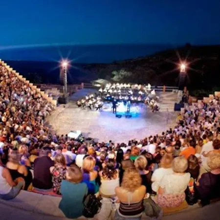 Vounos - 5 Bedroom En-suit With Pvt Pool Вилла Писсури